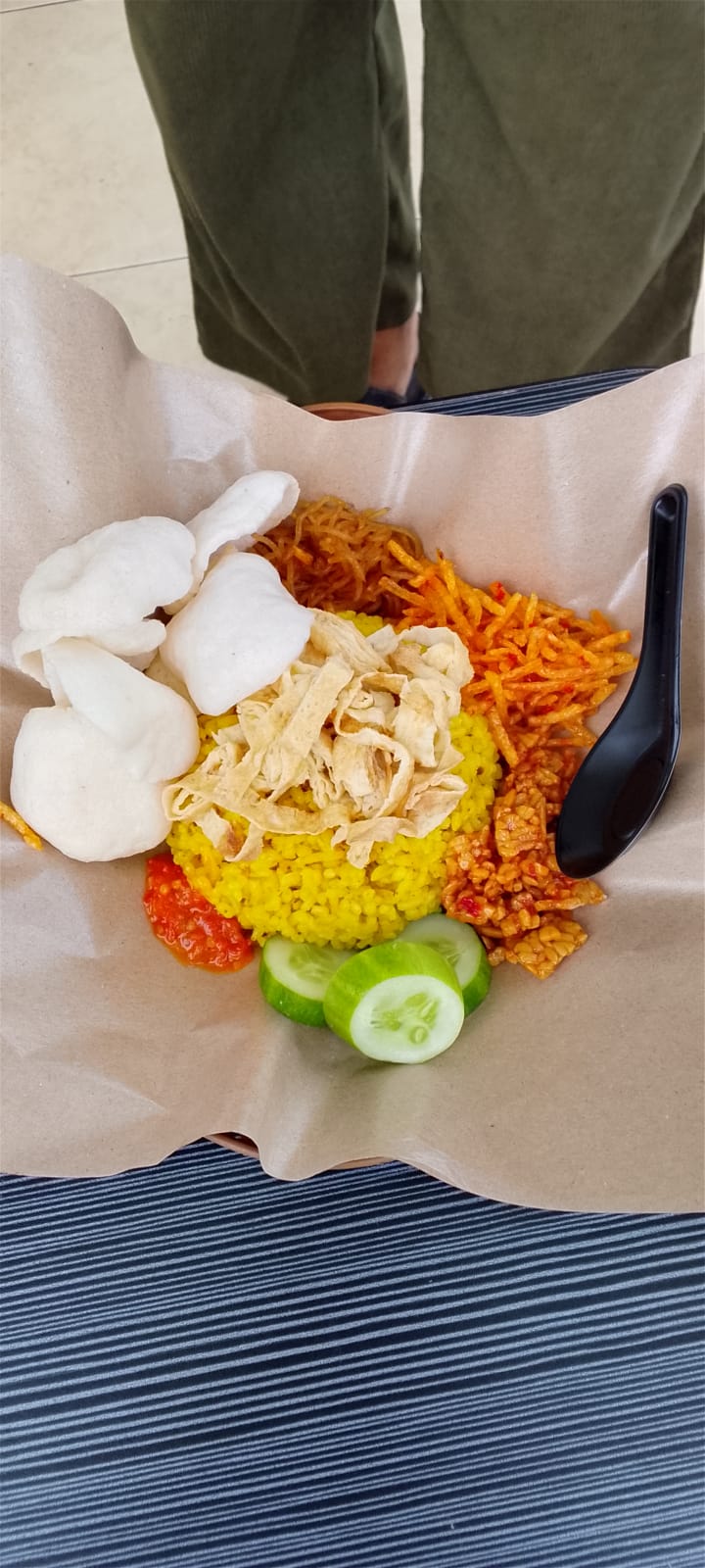 Piring Nasi Kuning Sabil