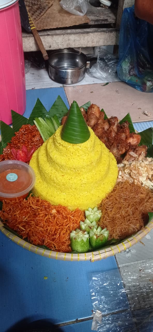 Tumpeng Nasi Kuning