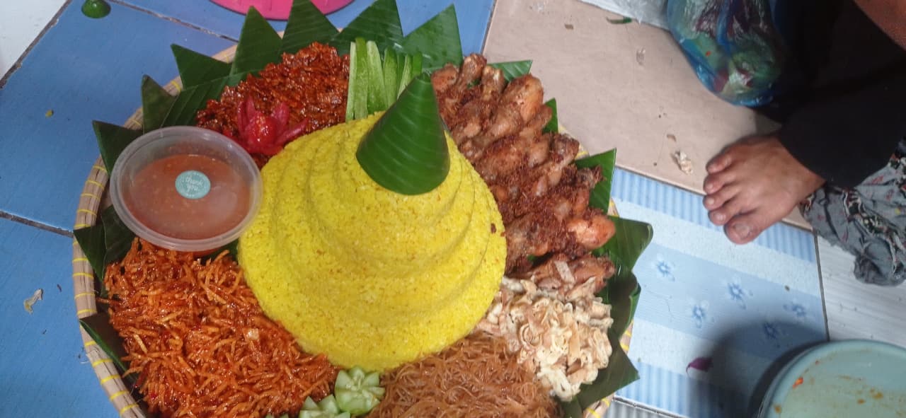 Tumpeng Nasi Kuning